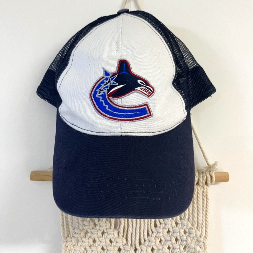 Canucks Hat